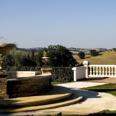 Hotel Villa Castellani Мольяно Экстерьер фото